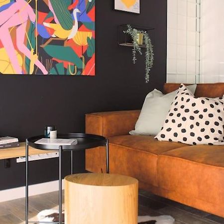 Smart Art :) Z Bezplatnym Parkingiem Podziemnym Apartment Kielce Exterior photo